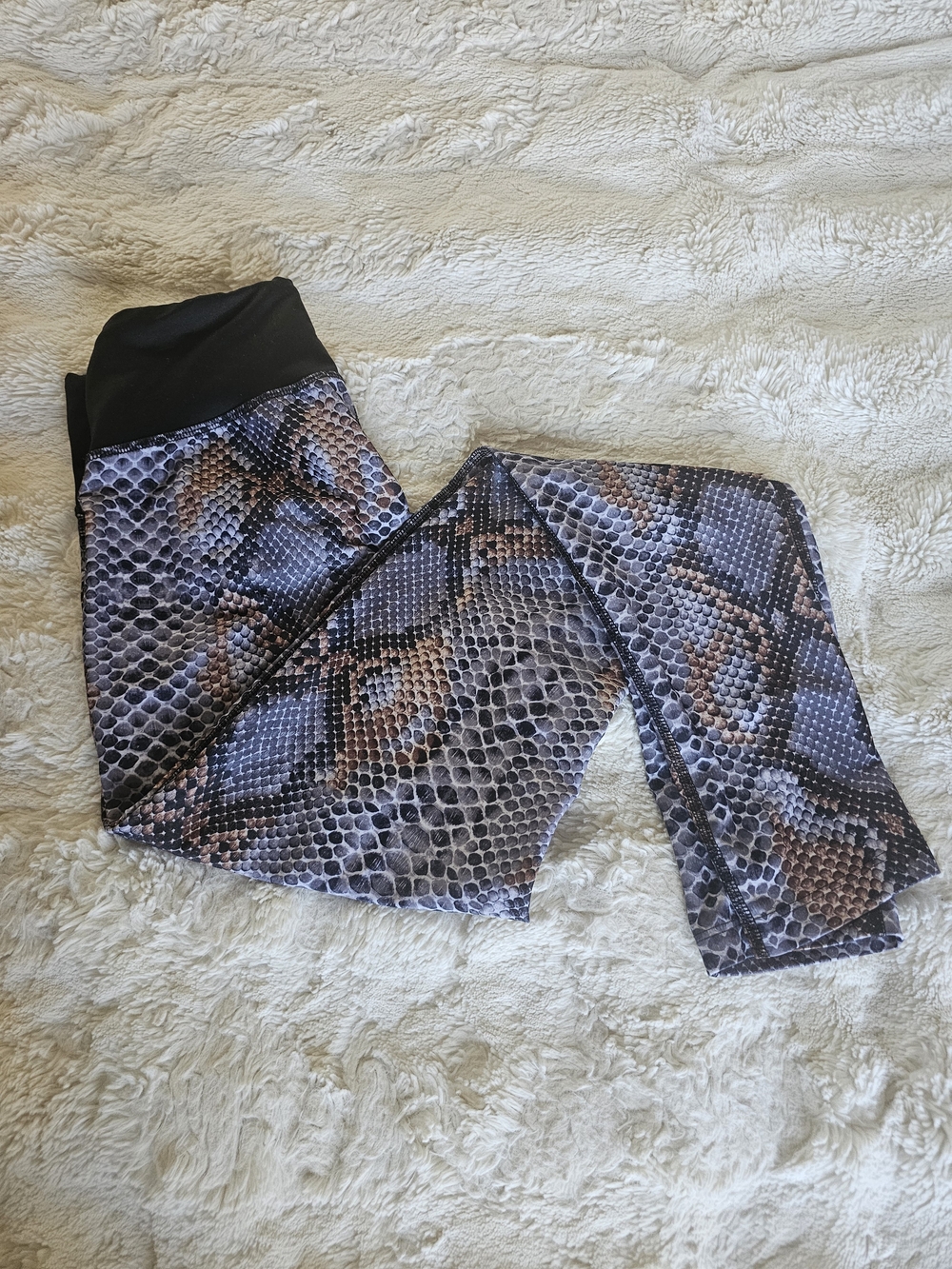 PRISMSPORT Snake-Print Leggings in Black, Gray and Brown